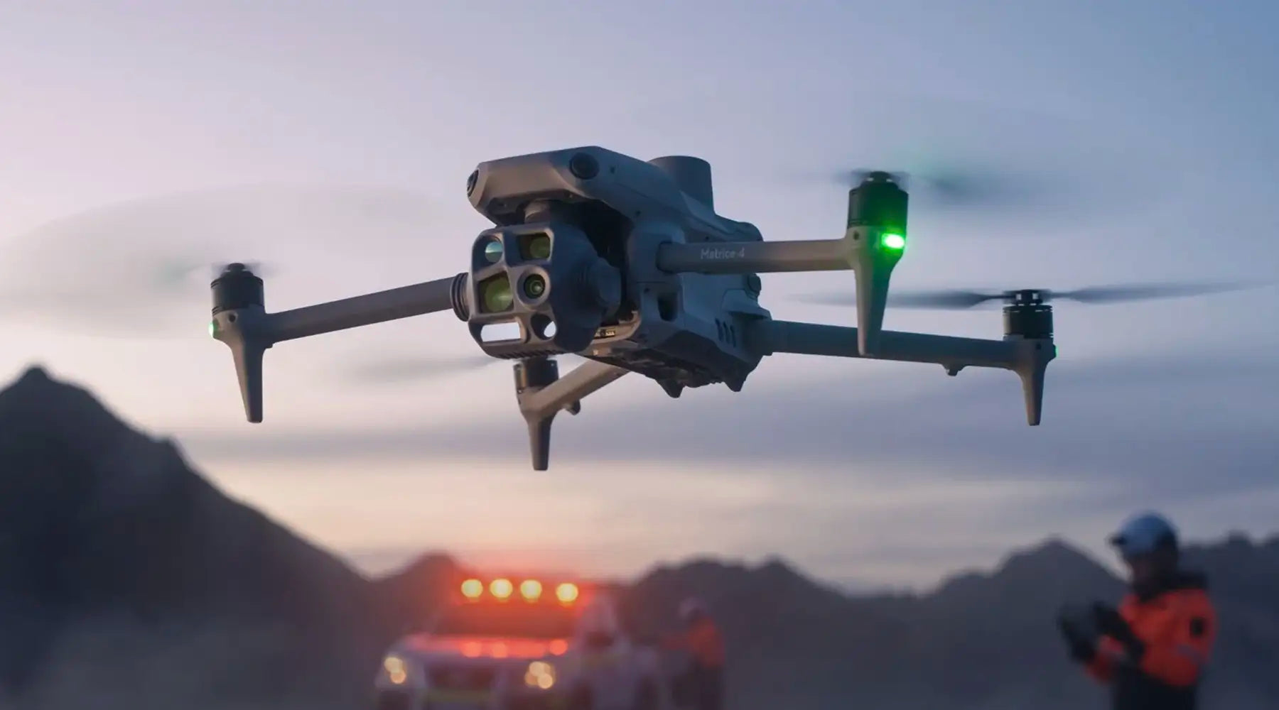 Moderne autonome Drohne mit KI-gest&uuml;tzter Navigation im Flug